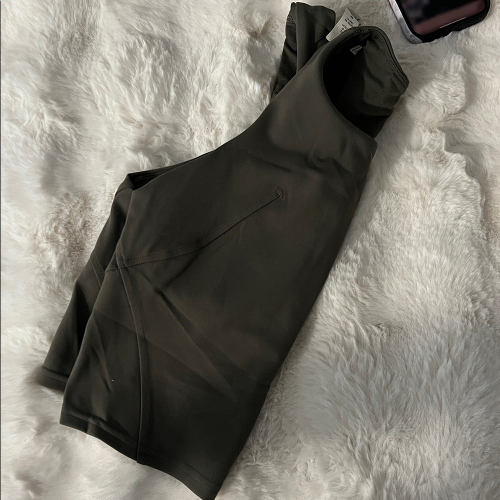 Lululemon Invigorate tank